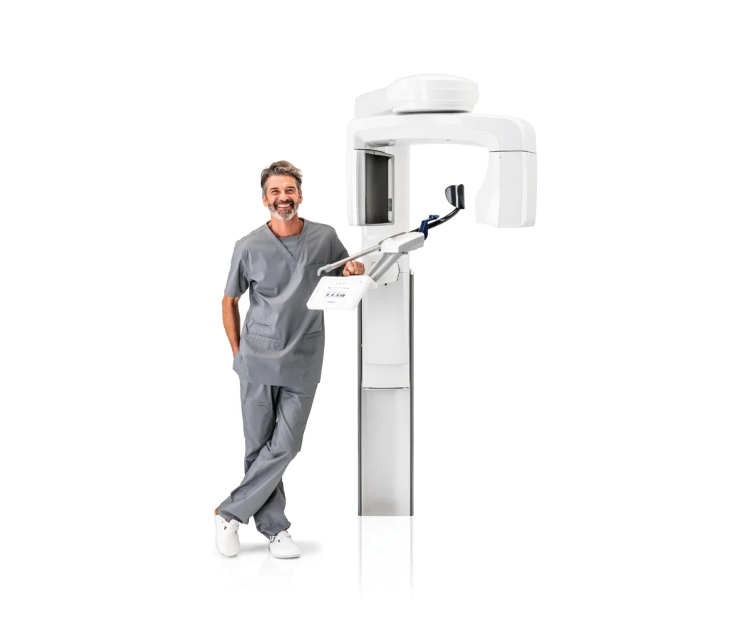 Stomatolog przy tomografie stomatologicznym Planmeca Viso G7